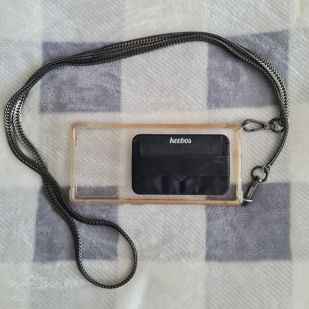 Keebos Phone Case with Chain Holder